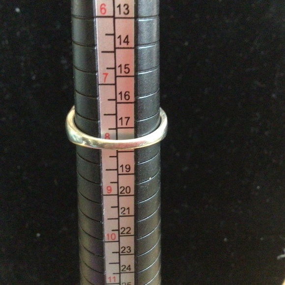 925 sterling silver ring size 8 with big Sapphire colored stone - Picture 10 of 10